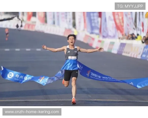 世界马拉松公开赛中国选手在终点线上展现坚韧精神 世界马拉松公开赛中国选手在终点线上展现坚韧精神