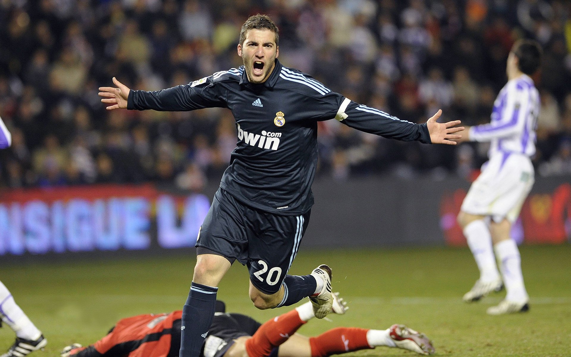 开云官网在线-NBA诞生79年新纪录，东契奇打爽了，nba77东契奇